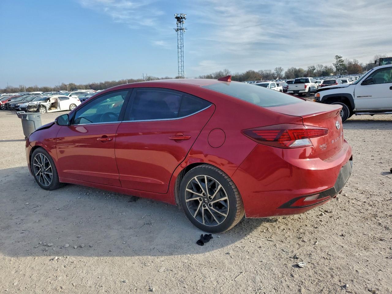 2019 Hyundai Elantra Sel - Фото 2