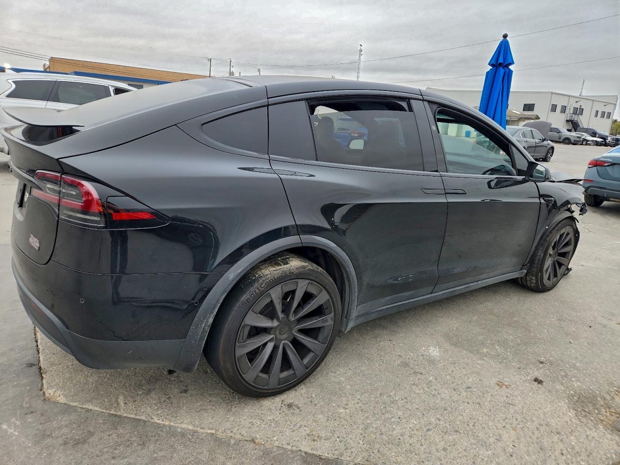 2023 Tesla Model X - Фото 3