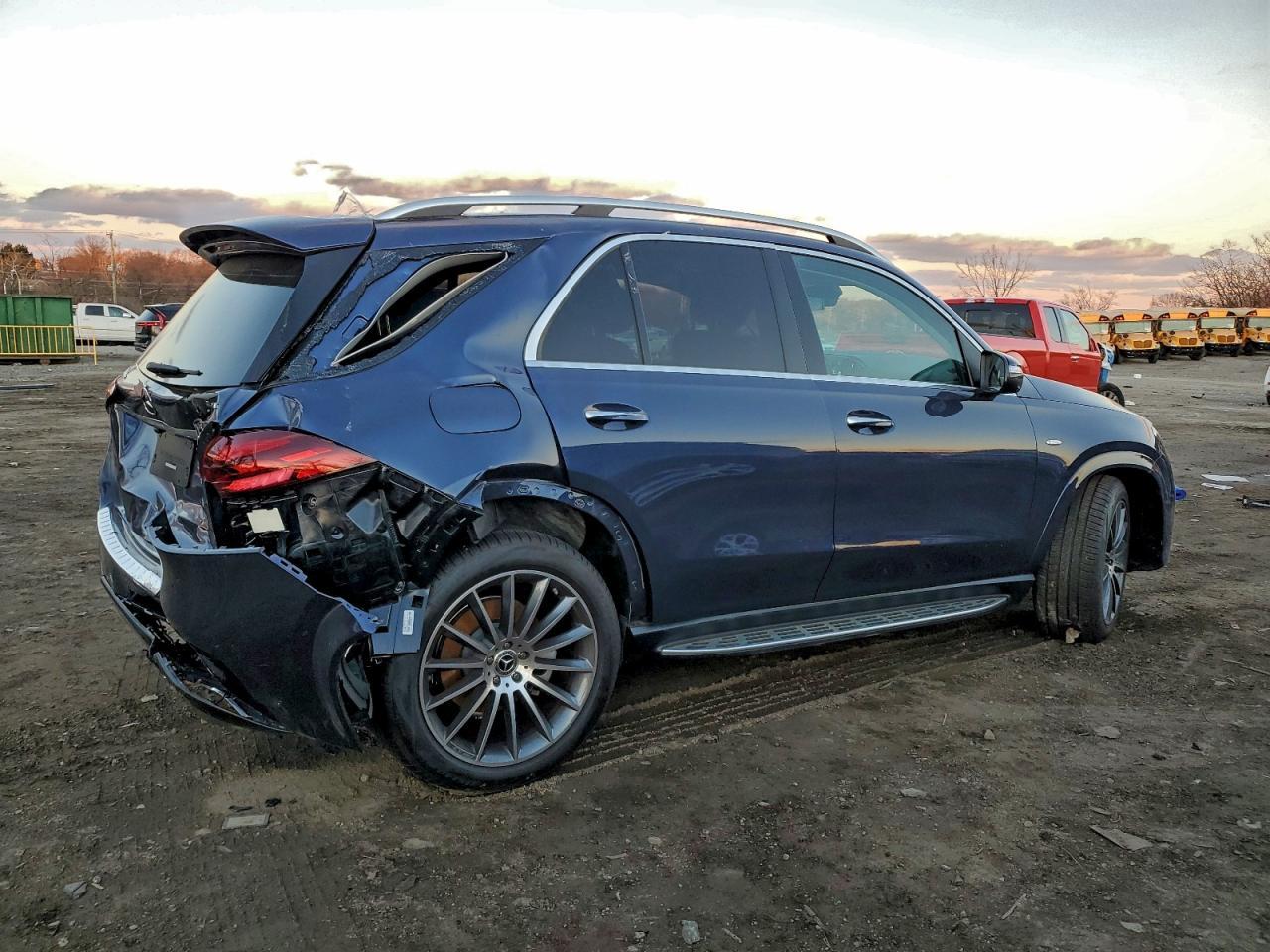 2025 Mercedes-Benz Gle 450E 4Matic - Фото 3