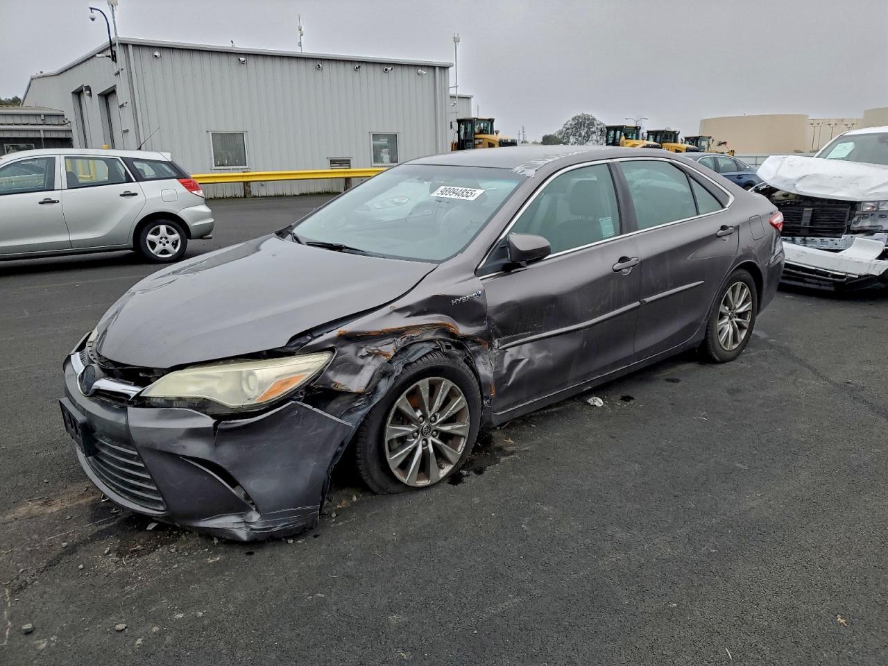 2015 Toyota Camry Hybrid
