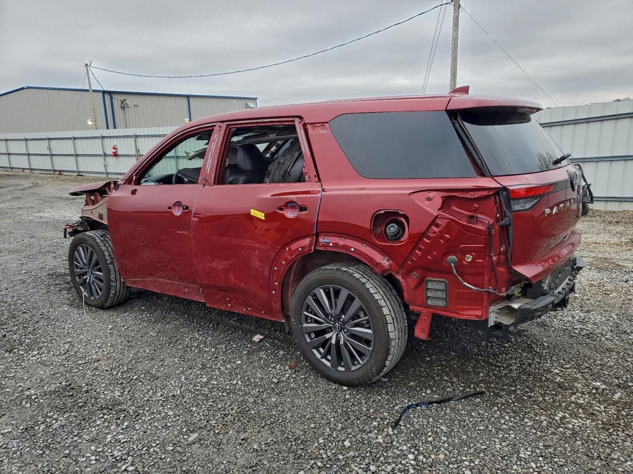 2024 Nissan Pathfinder Sl - Image 2