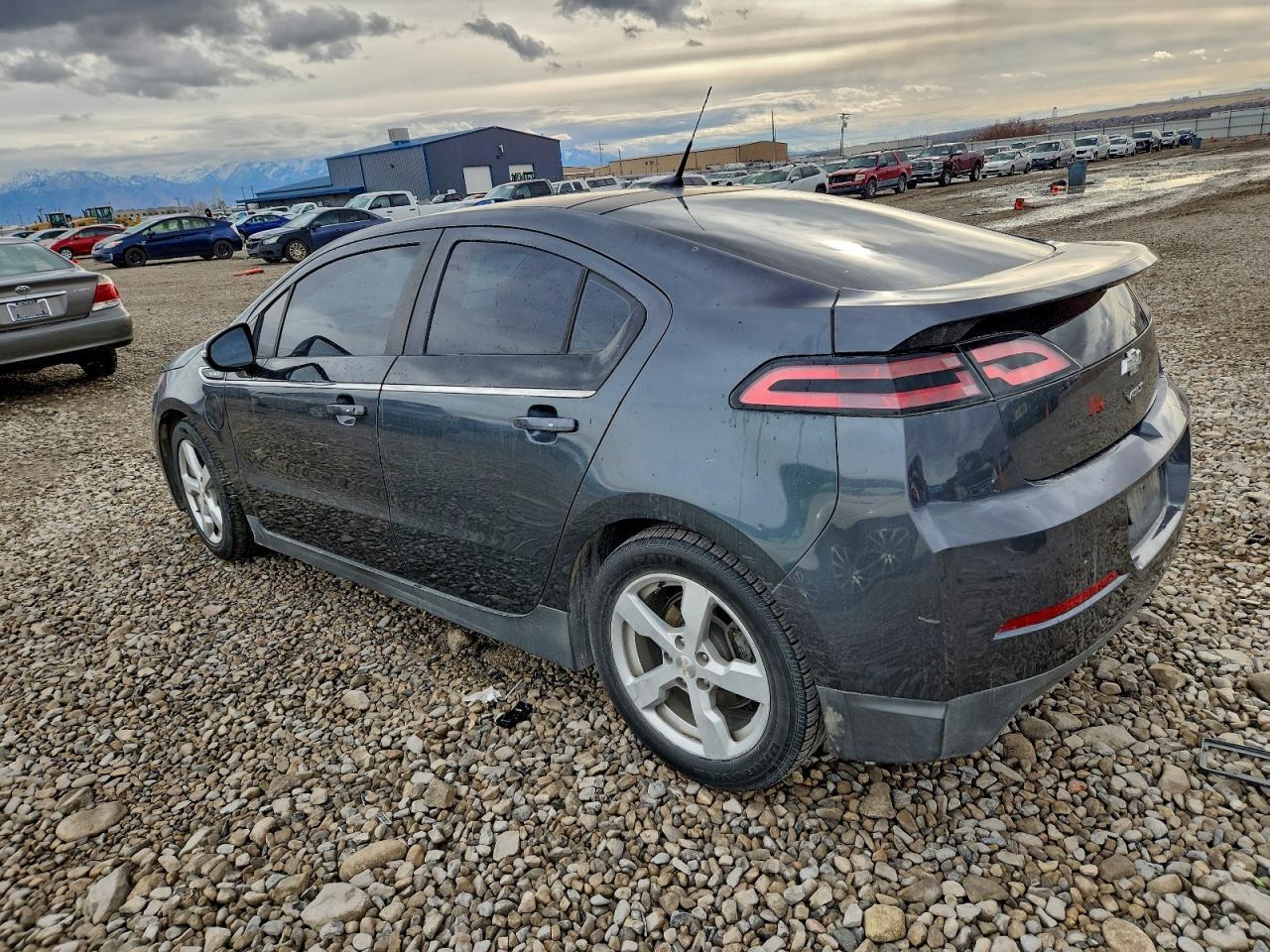 2013 Chevrolet Volt - Image 2