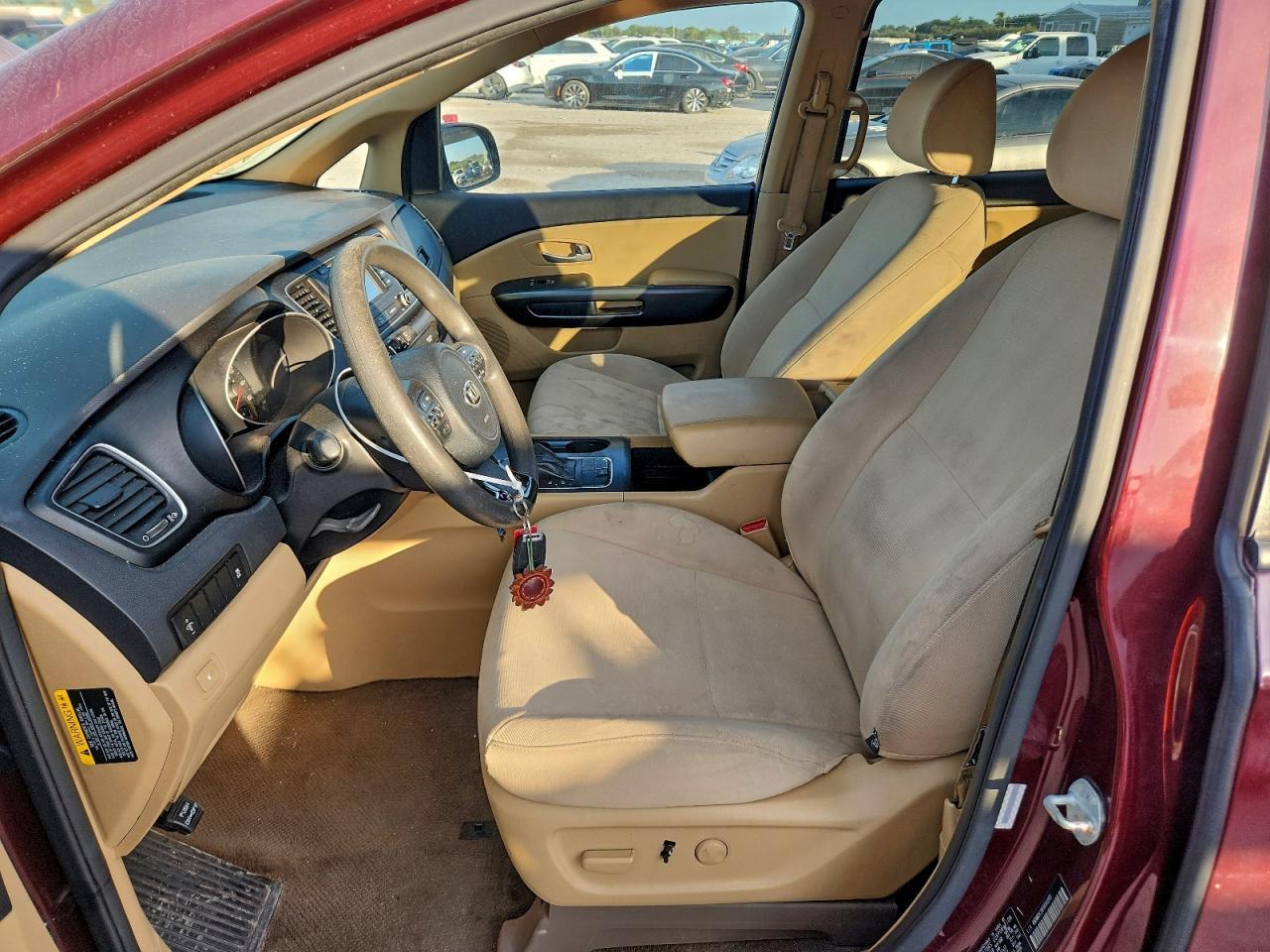 2015 Kia Sedona Lx - Фото 7