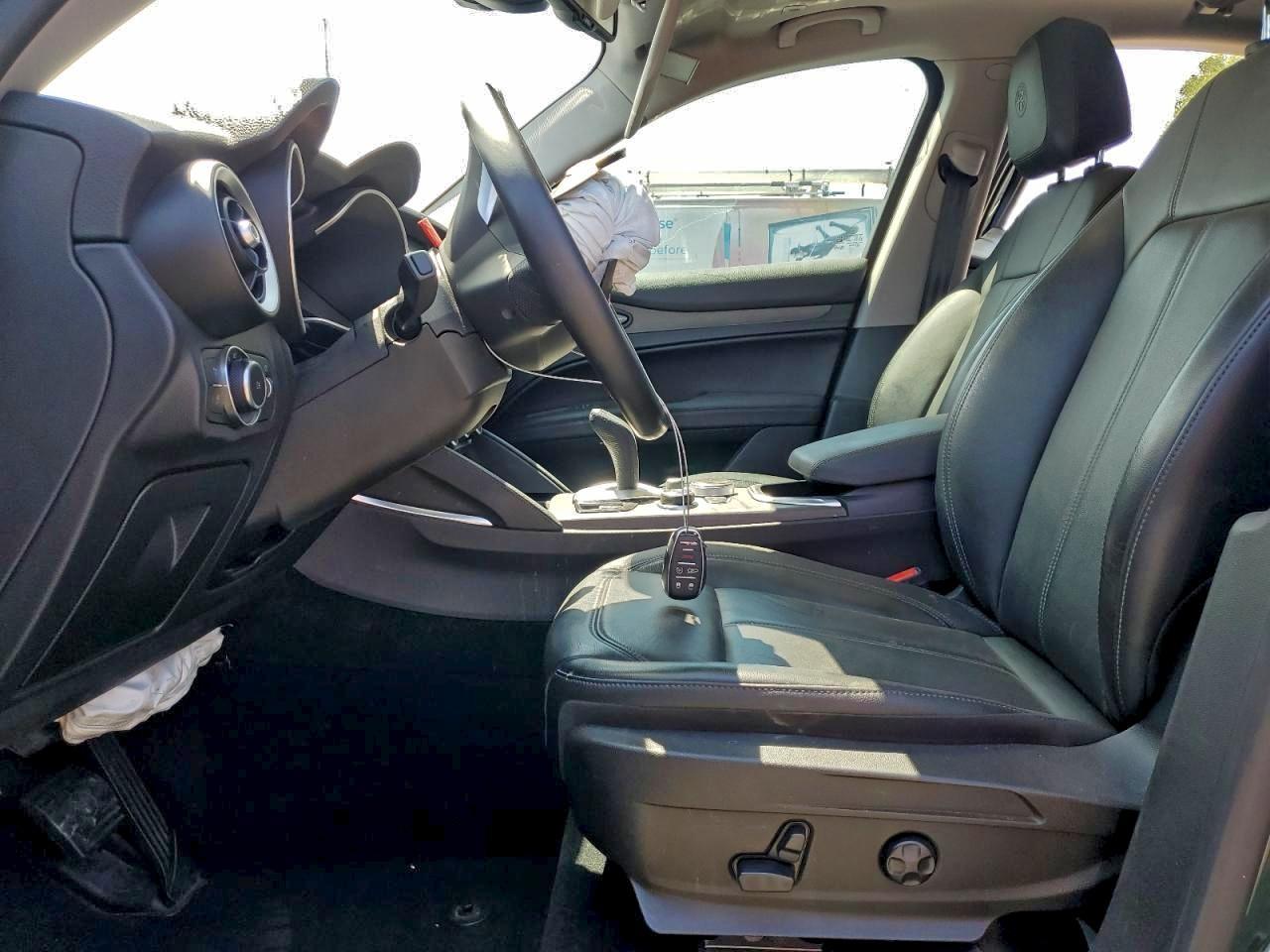 2021 Alfa Romeo Stelvio Ti - Image 7