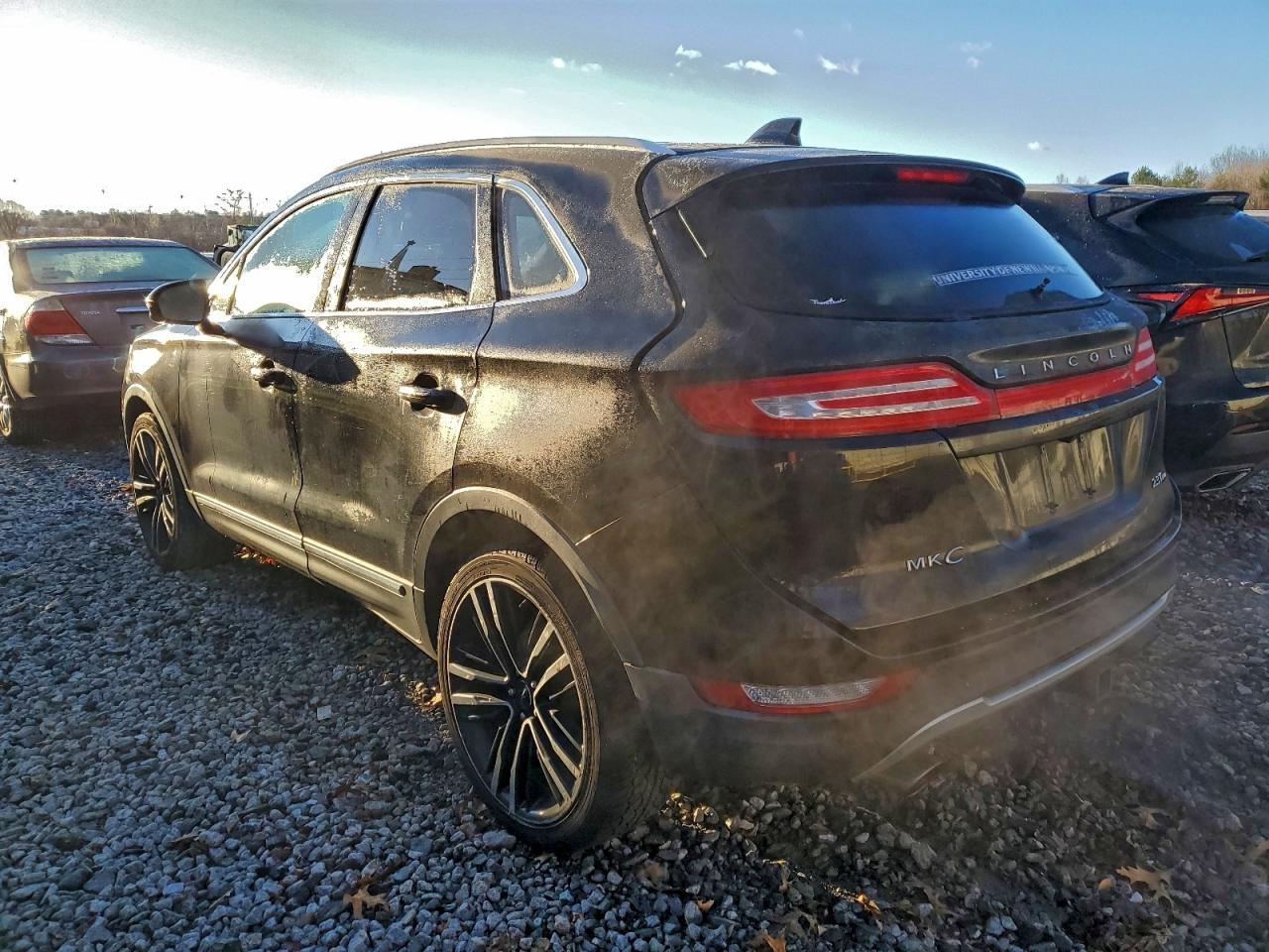 2017 Lincoln Mkc Reserve - Image 2
