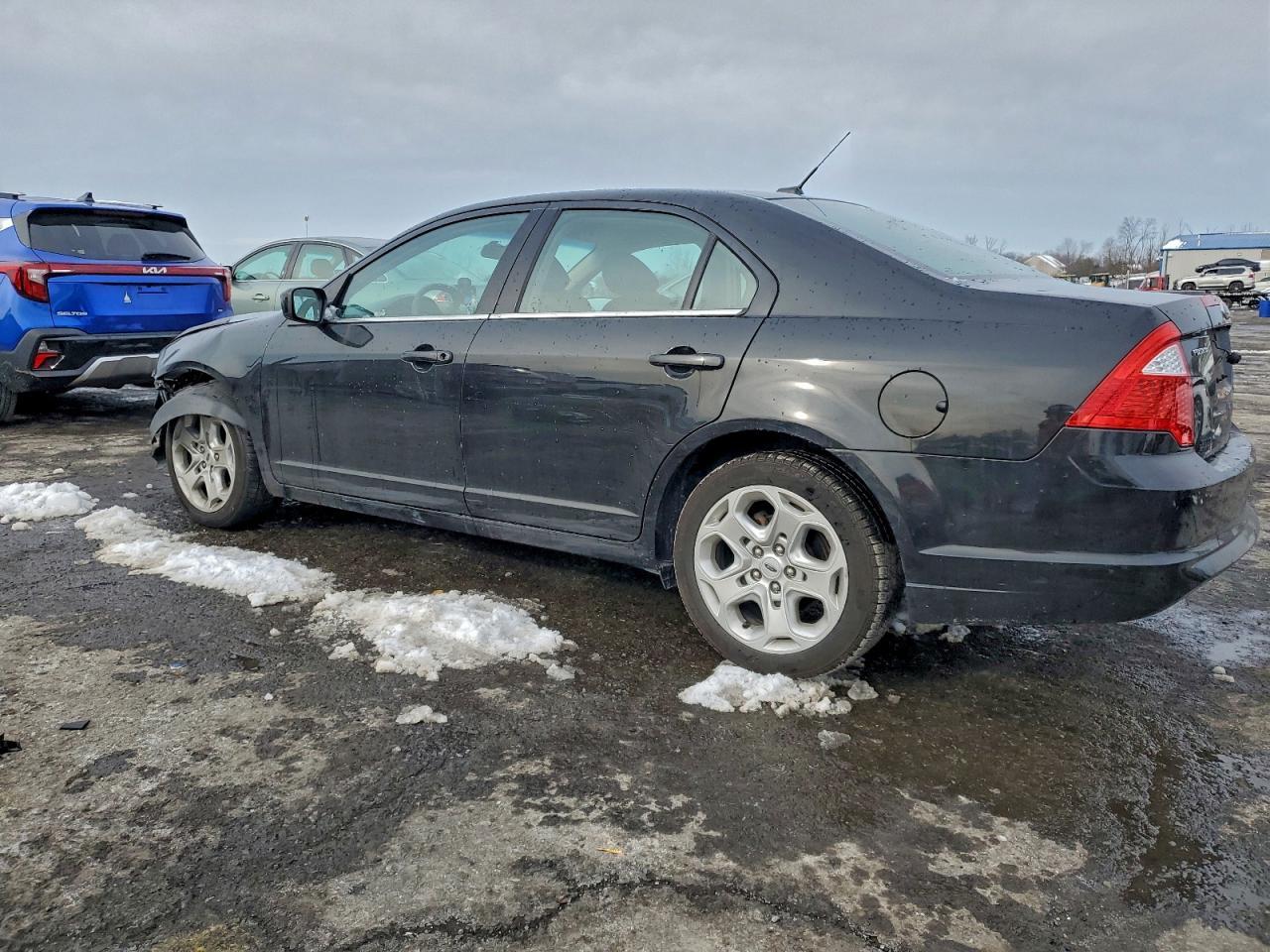2010 Ford Fusion Se - Image 2