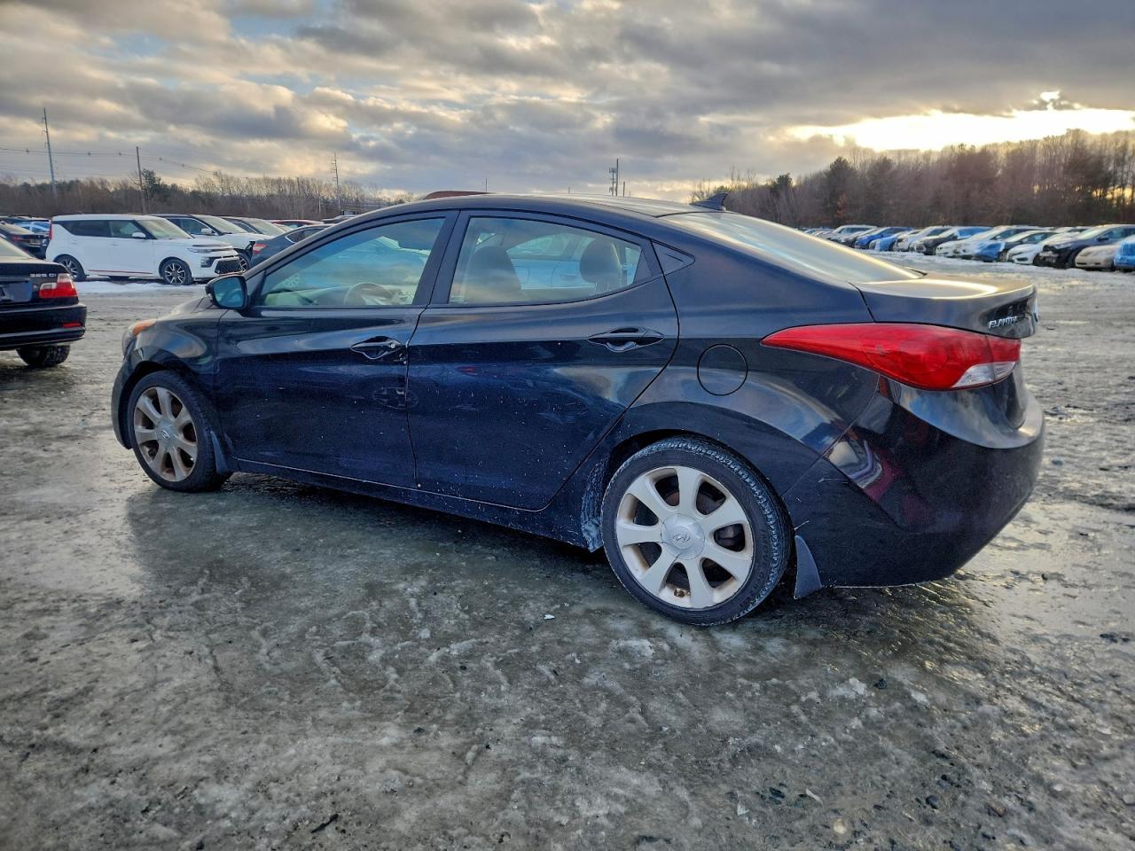 2013 Hyundai Elantra Gls - Фото 2