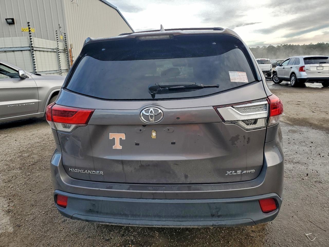 2019 Toyota Highlander Xle - Фото 6