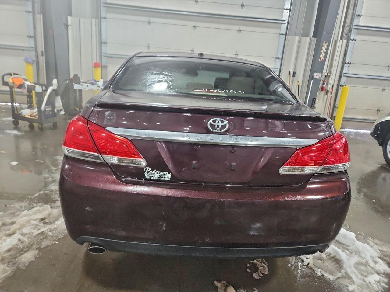 2011 Toyota Avalon Base - Фото 6