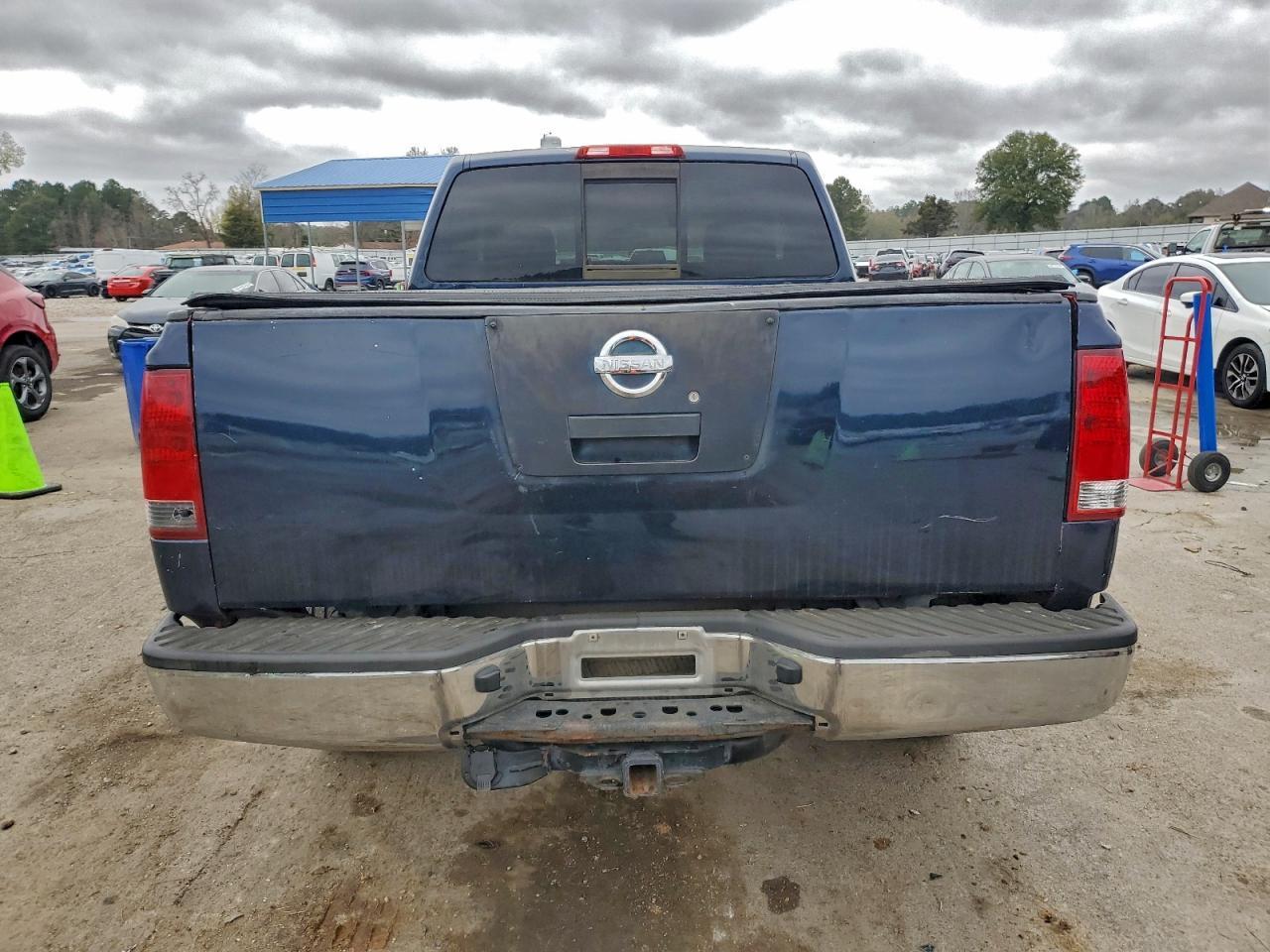2008 Nissan Titan Xe - Image 6