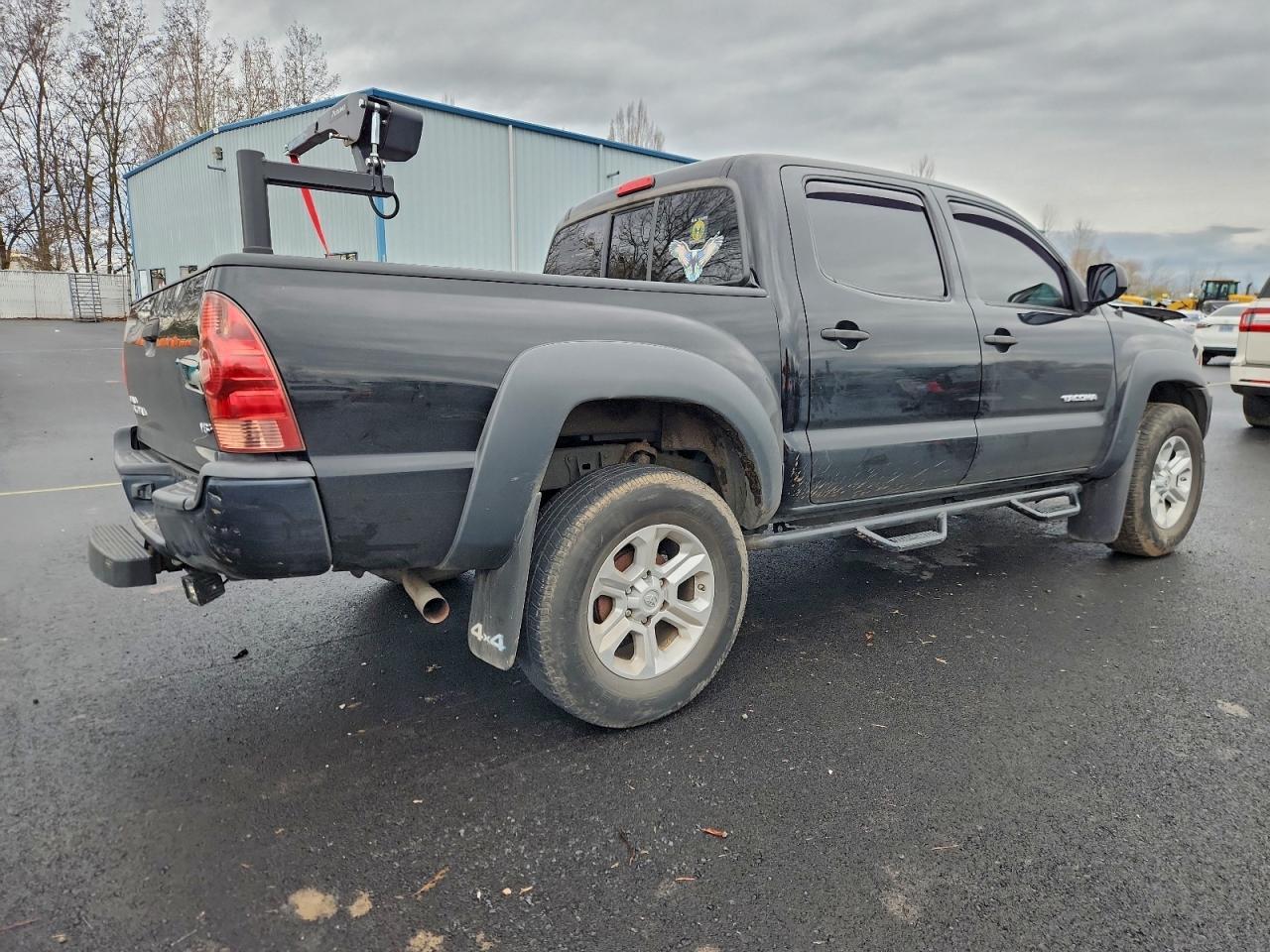 2015 Toyota Tacoma Double Cab - Image 3