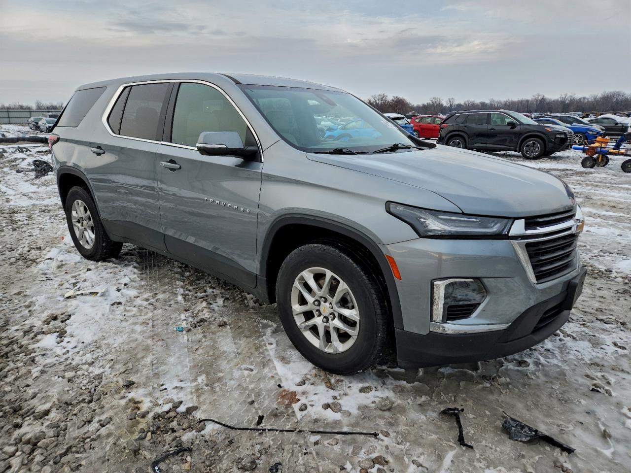 2023 Chevrolet Traverse Ls - Image 4