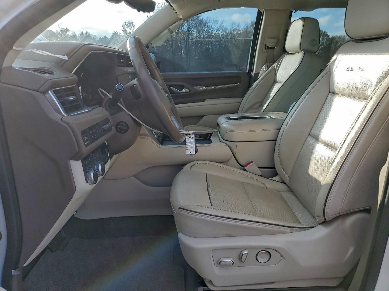 2021 GMC Yukon Denali - Image 7