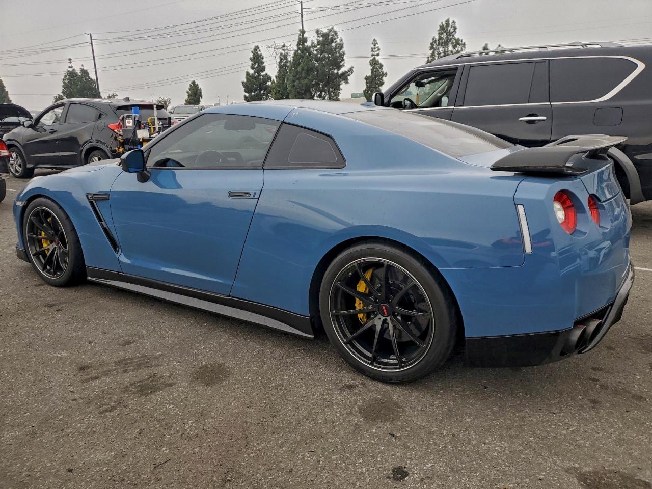 2009 Nissan Gt-R Base - Image 2
