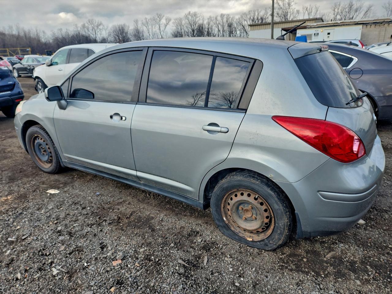 2008 Nissan Versa S - Фото 2