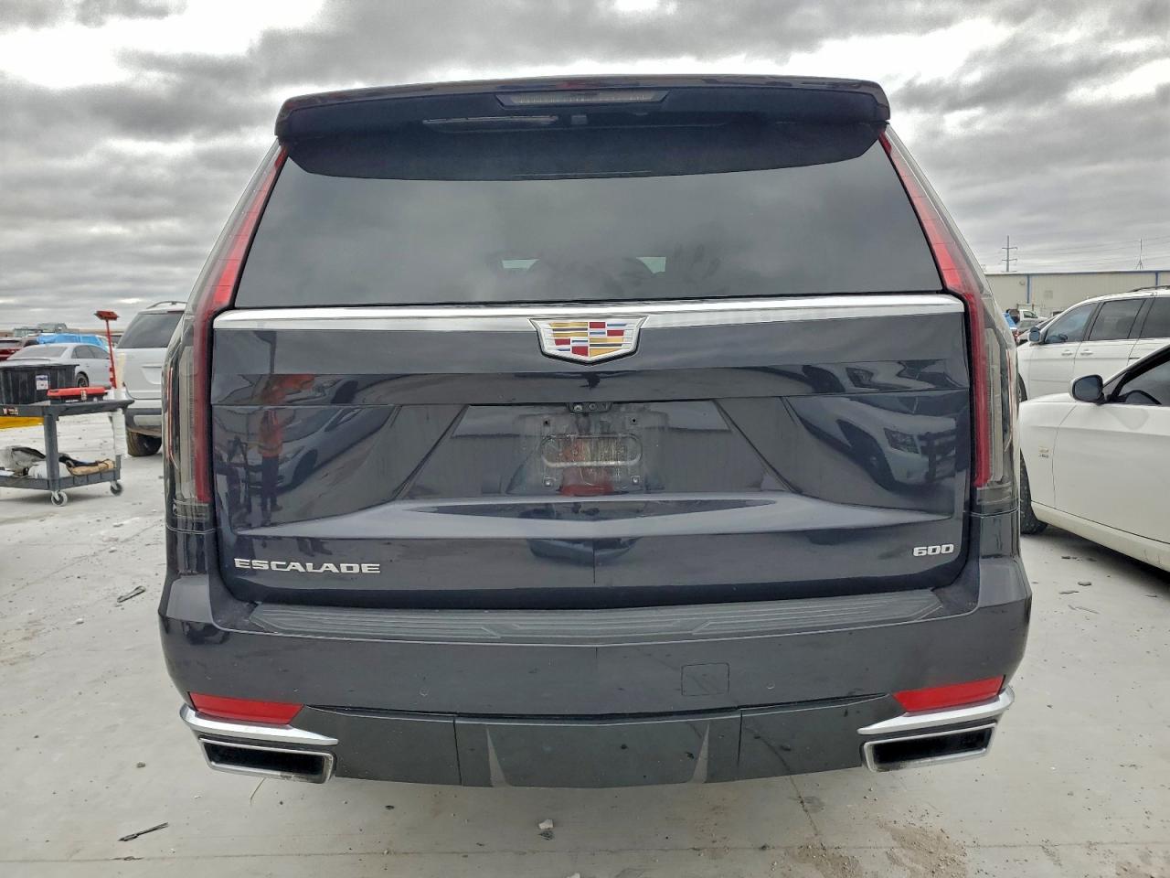 2023 Cadillac Escalade Esv Premium Luxury - Image 6