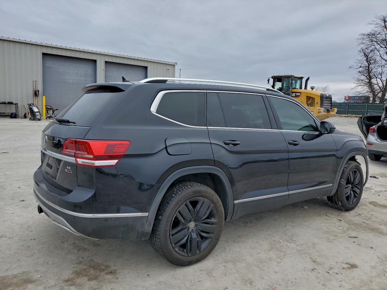 2018 Volkswagen Atlas Sel Premium - Image 3