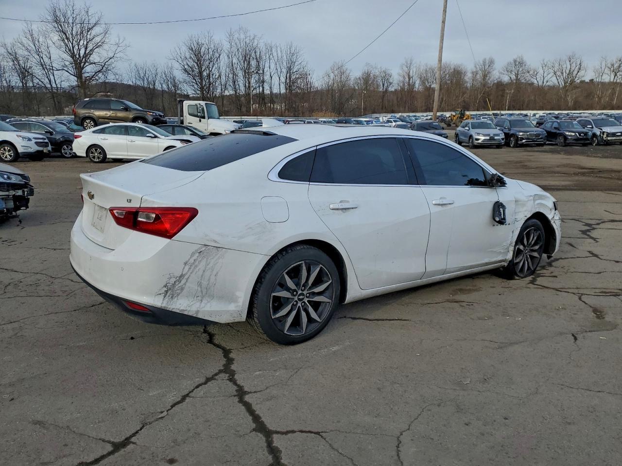 2017 Chevrolet Malibu Lt - Фото 3