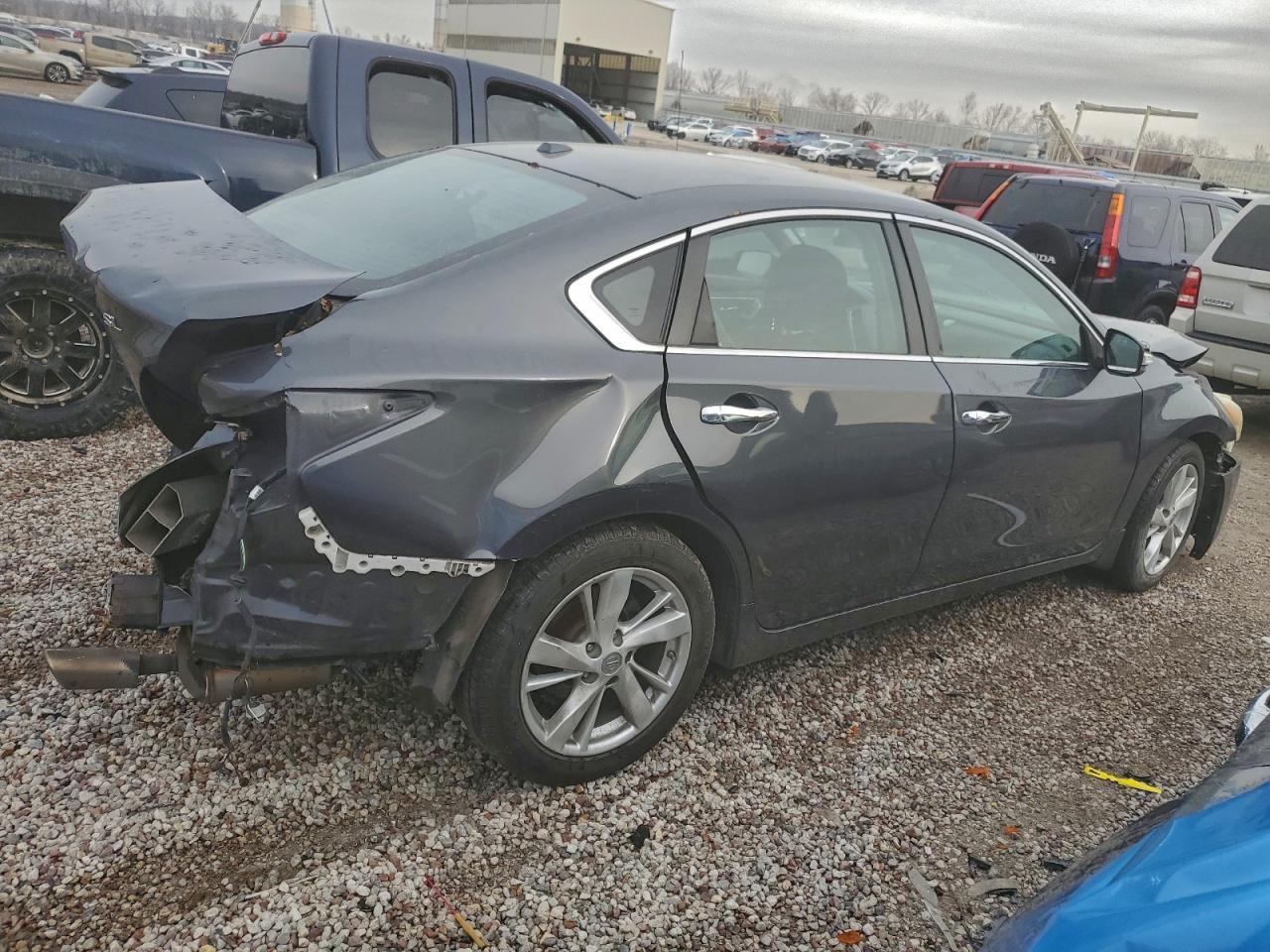 2013 Nissan Altima 2.5 - Image 3