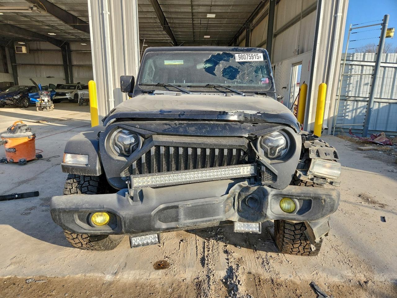 2020 Jeep Wrangler Unlimited Sport - Фото 5