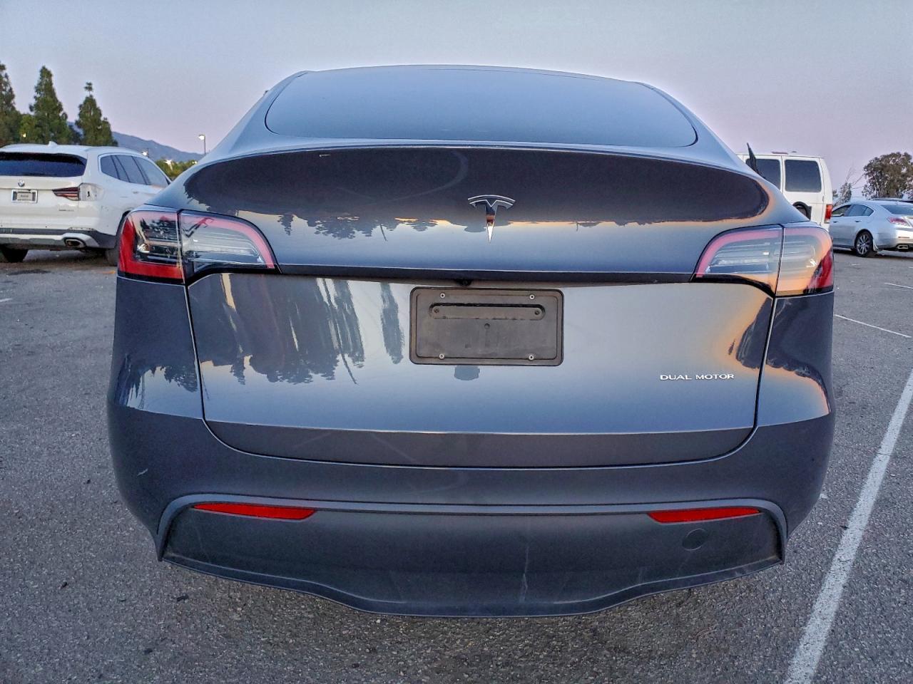 2023 Tesla Model Y - Image 6