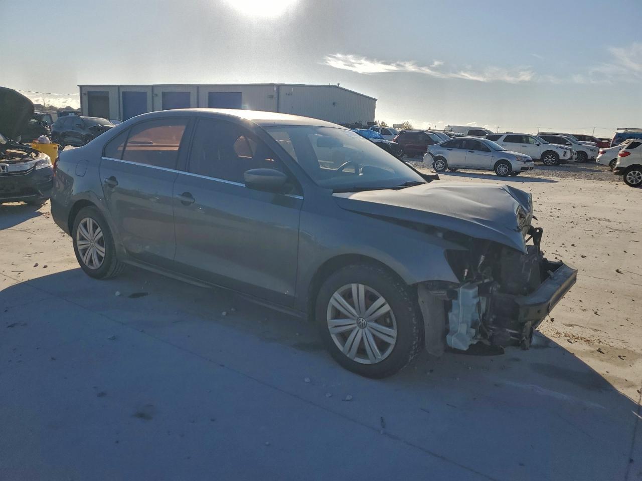 2017 Volkswagen Jetta S - Фото 4