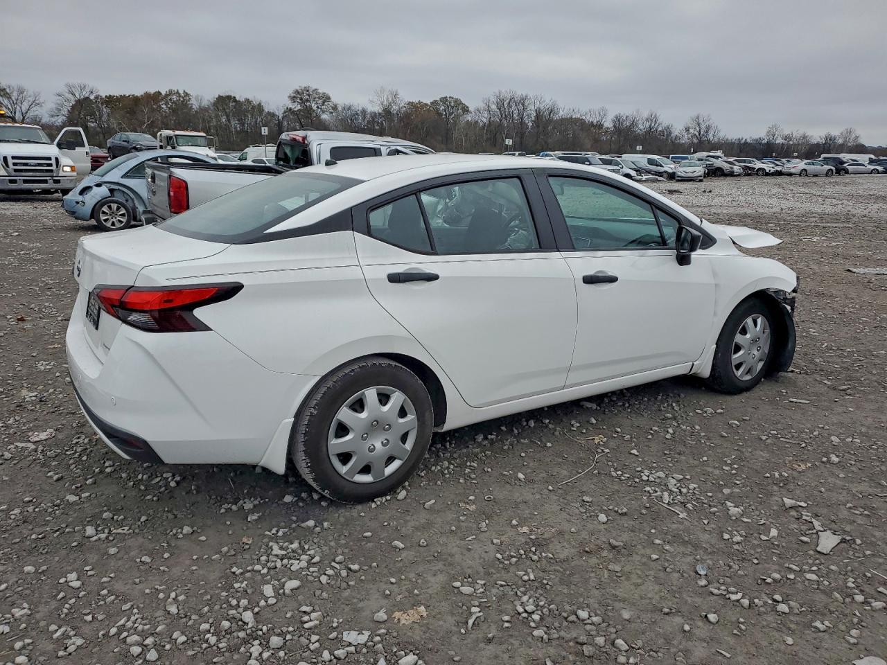 2021 Nissan Versa S - Image 3