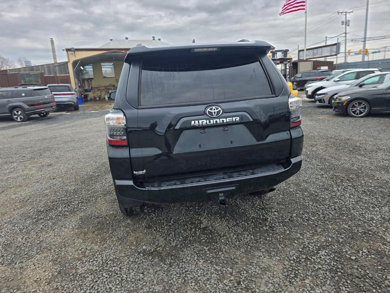 2024 Toyota 4Runner Sr5/Sr5 Premium - Image 6