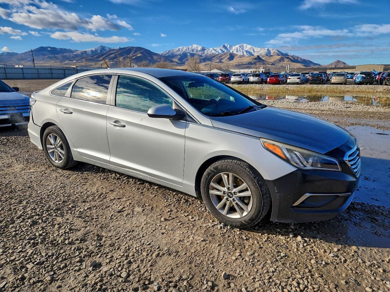2017 Hyundai Sonata Se - Image 4