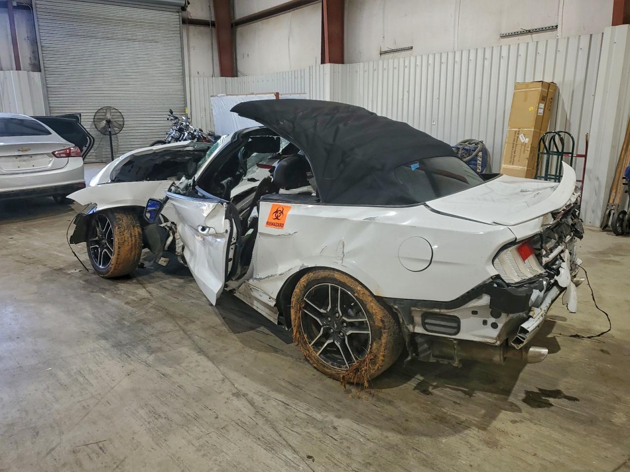 2019 Ford Mustang - Image 2
