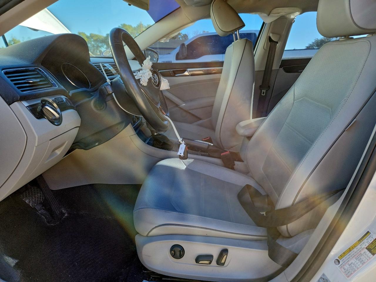 2018 Volkswagen Passat Se - Image 7