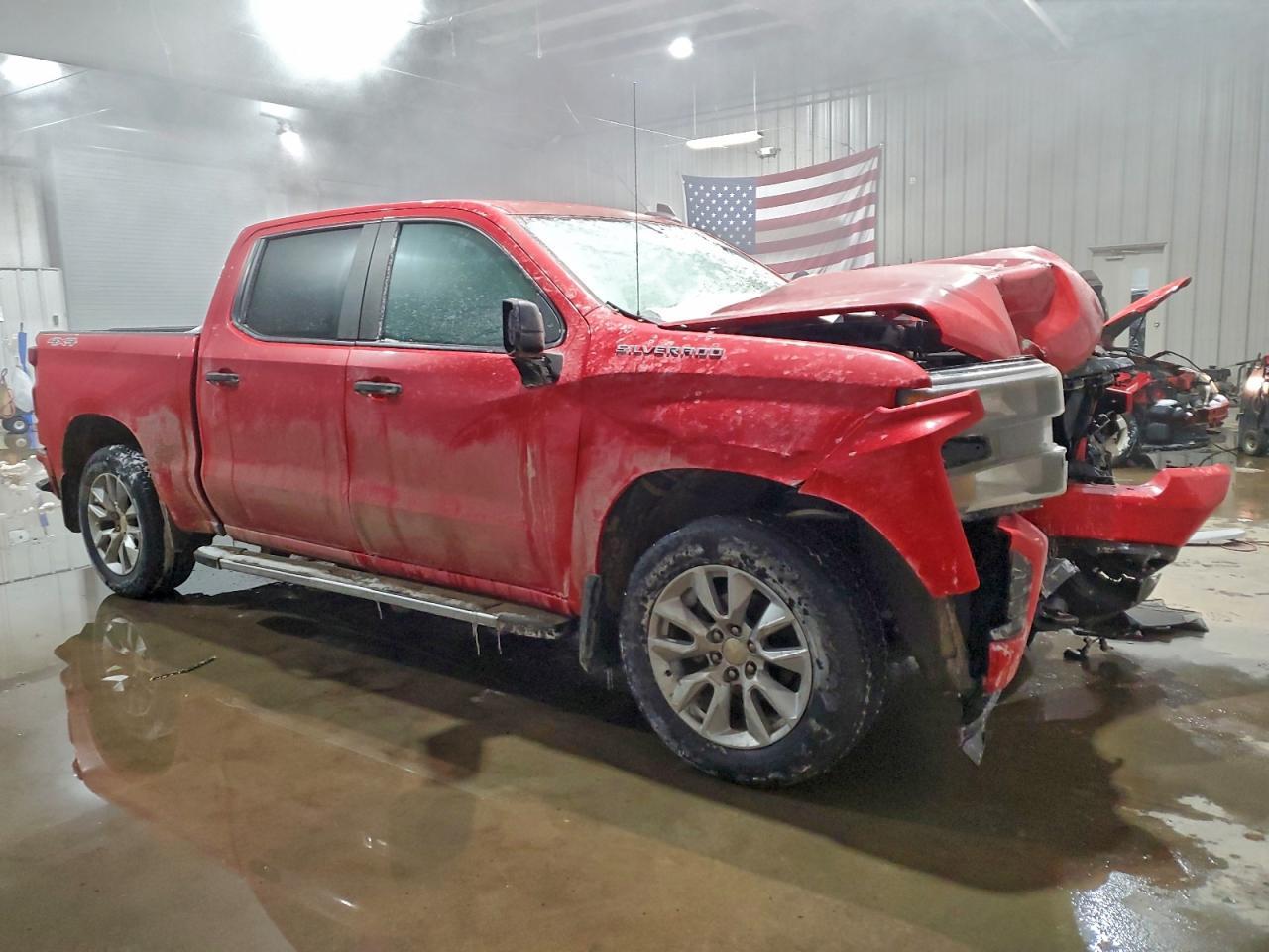 2019 Chevrolet Silverado K1500 Custom - Фото 4