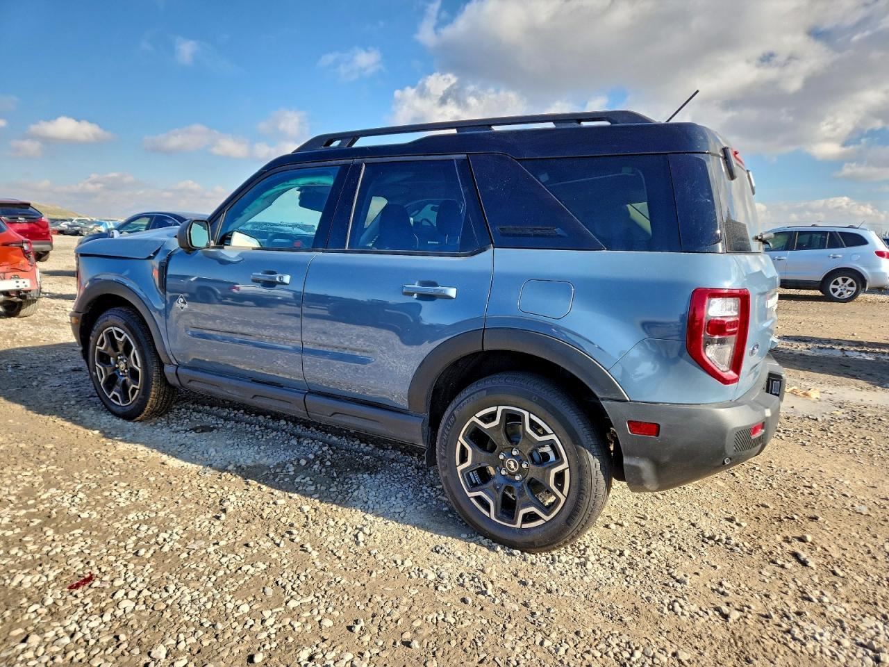 2025 Ford Bronco Sport Outer Banks - Фото 2