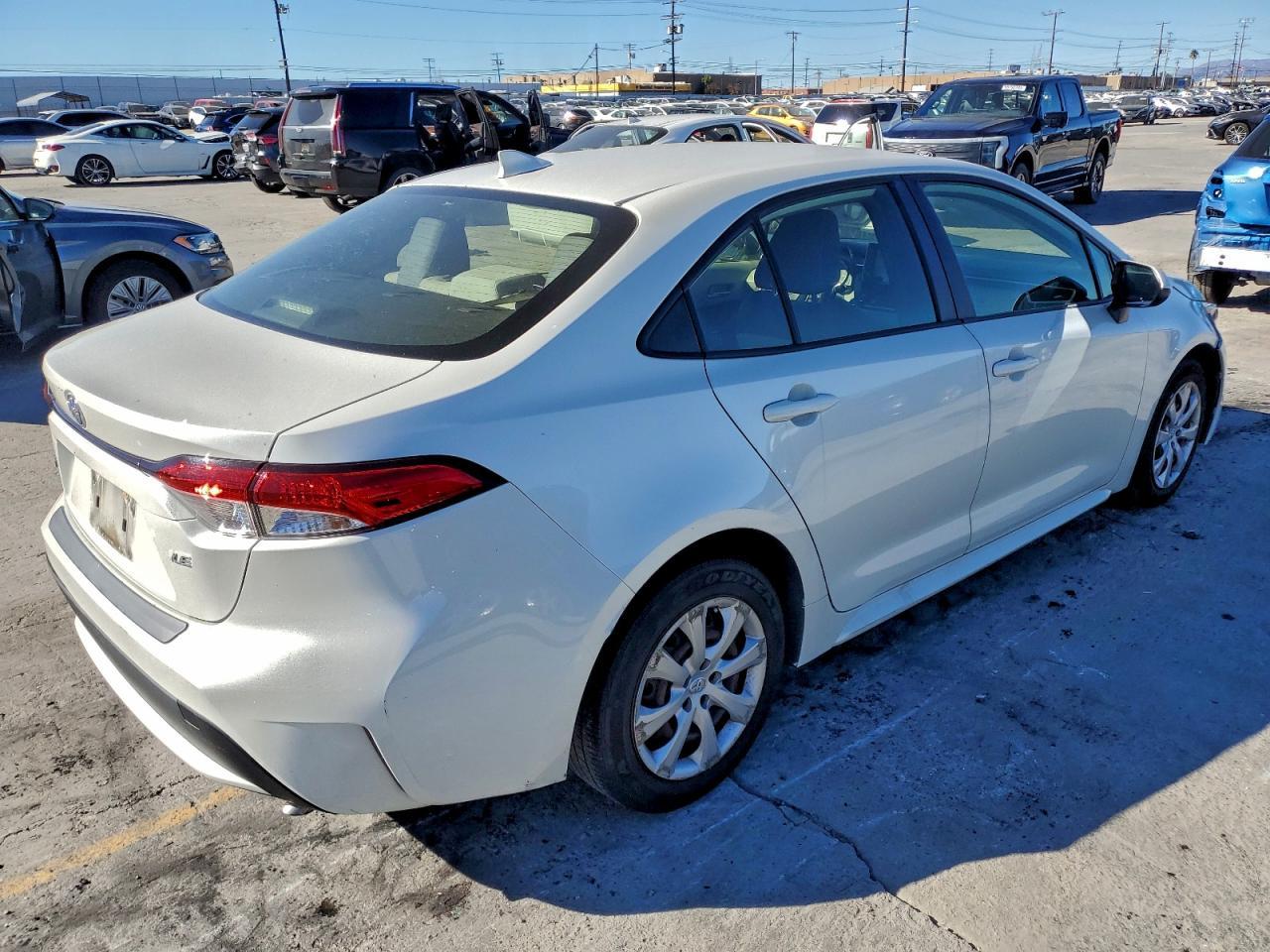 2020 Toyota Corolla Le - Image 3