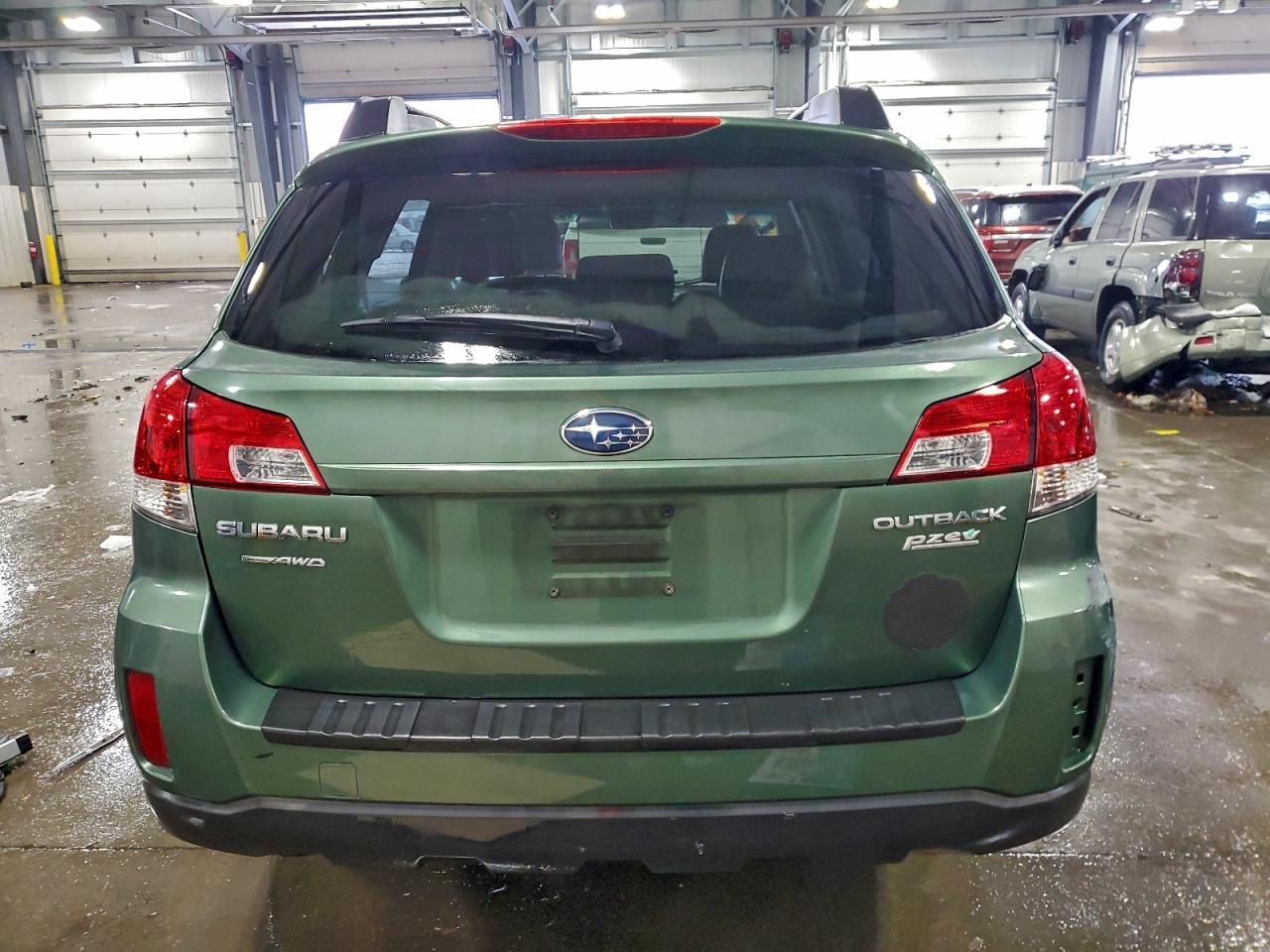 2010 Subaru Outback 2.5I Limited - Фото 6