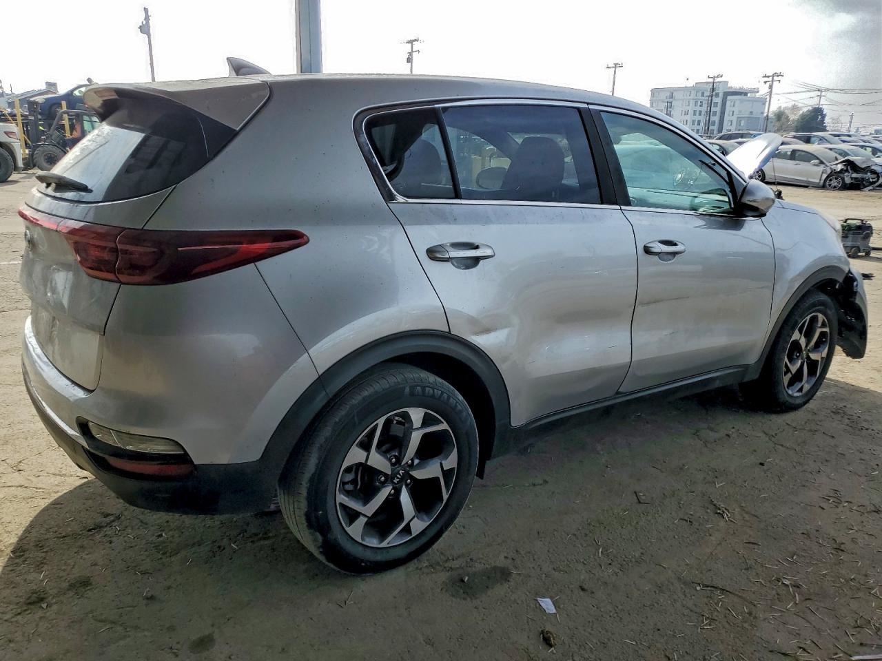 2020 Kia Sportage Lx - Фото 3