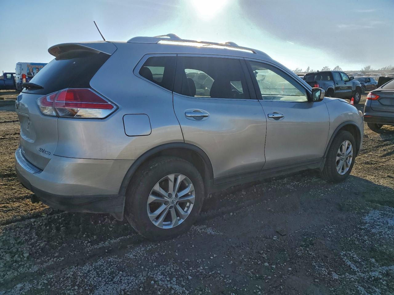 2016 Nissan Rogue - Фото 3