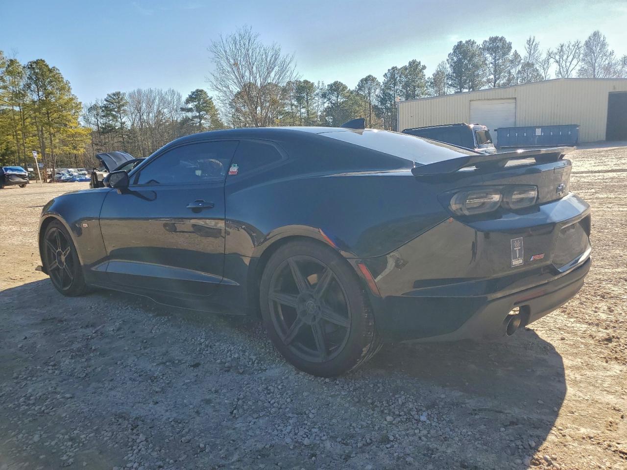 2022 Chevrolet Camaro Ls - Фото 2