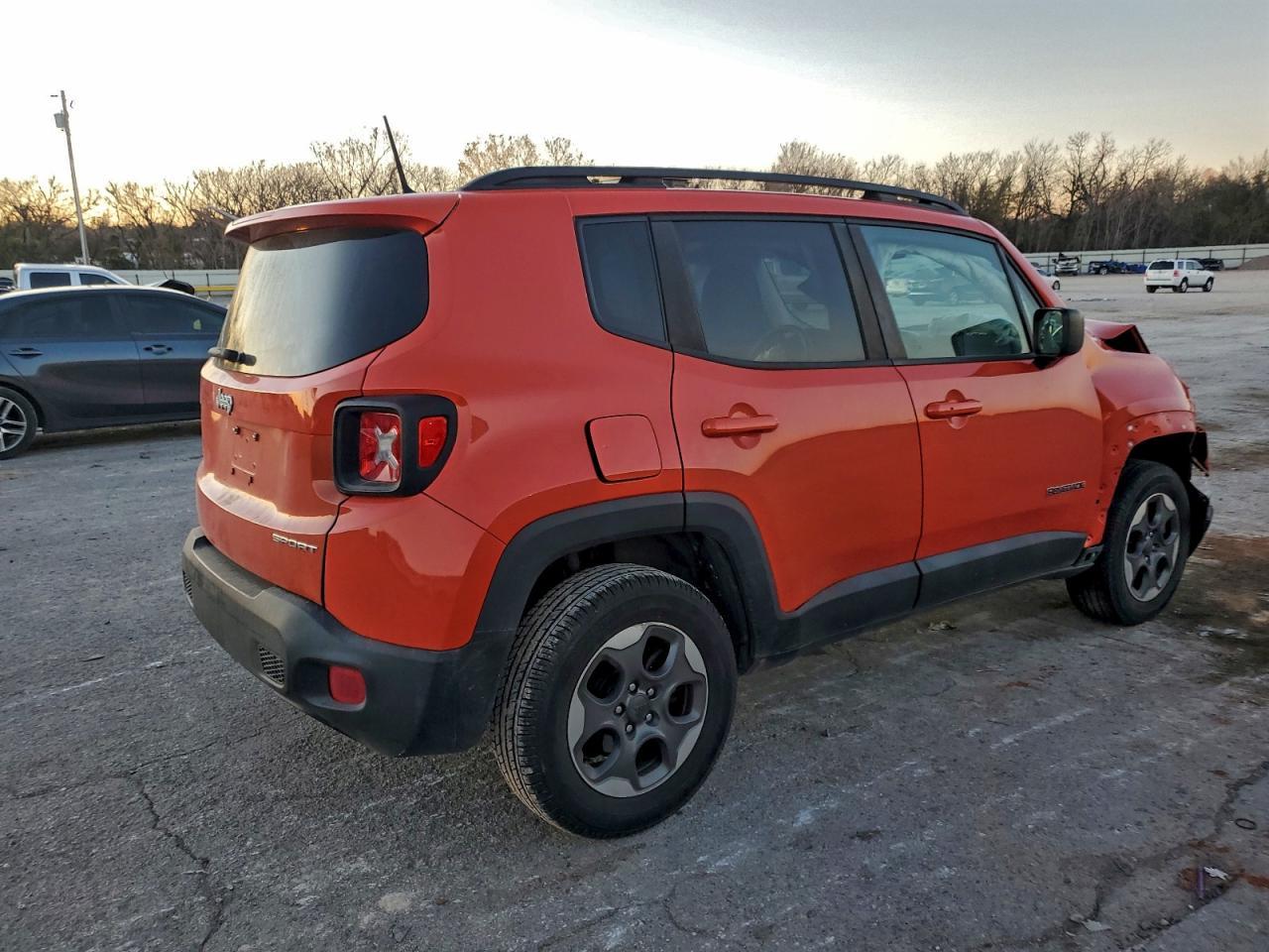 2017 Jeep Renegade Sport - Фото 3