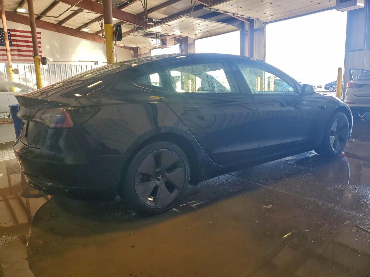 2023 Tesla Model 3 - Image 3