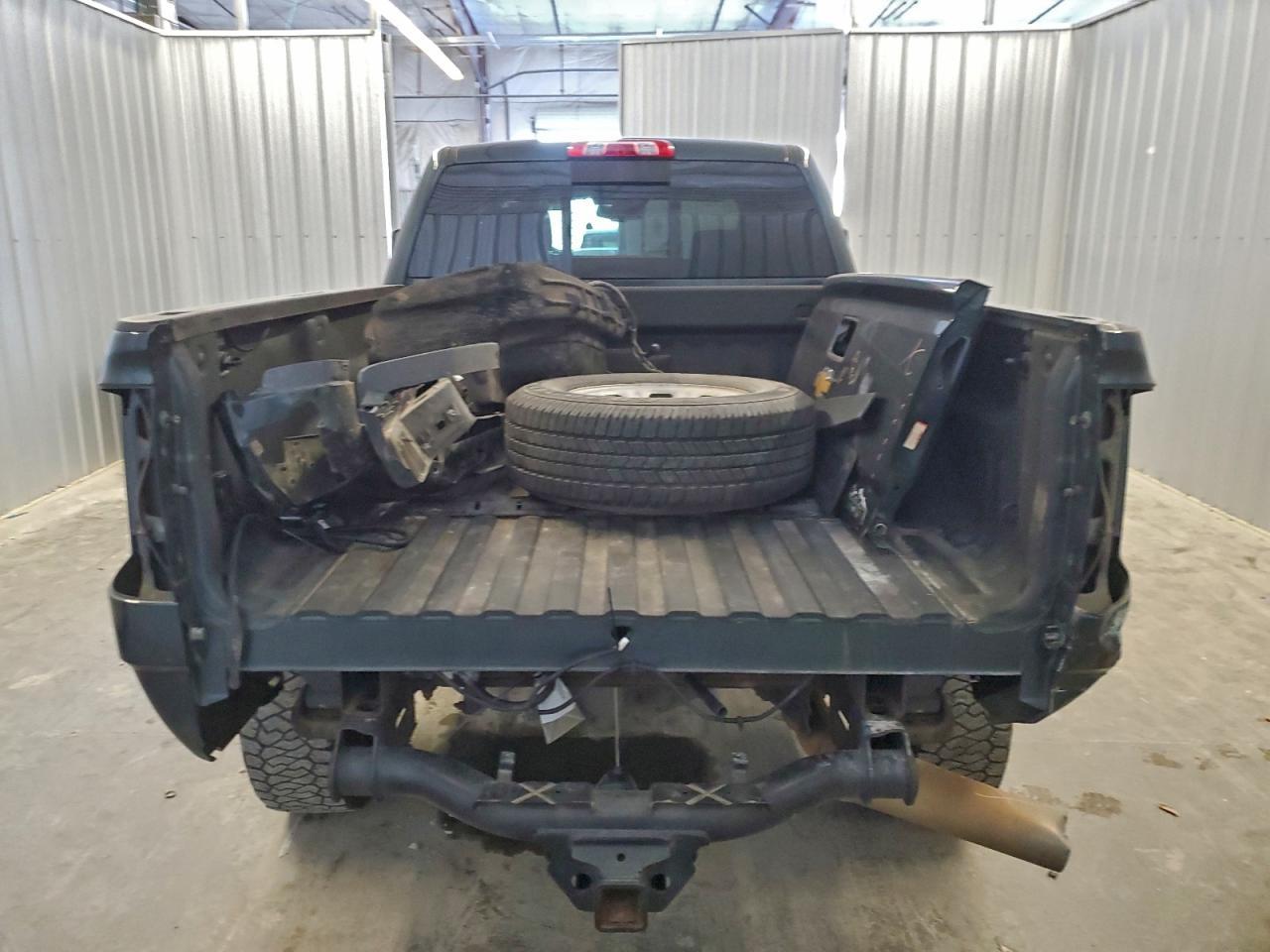 2017 Chev Silverado K2500 High Country - Image 6
