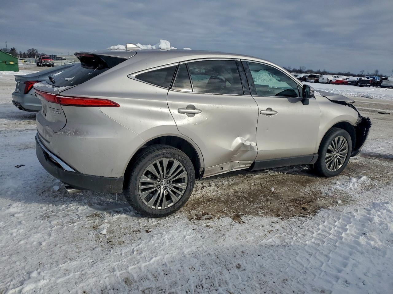 2023 Toyota Venza Le - Фото 3