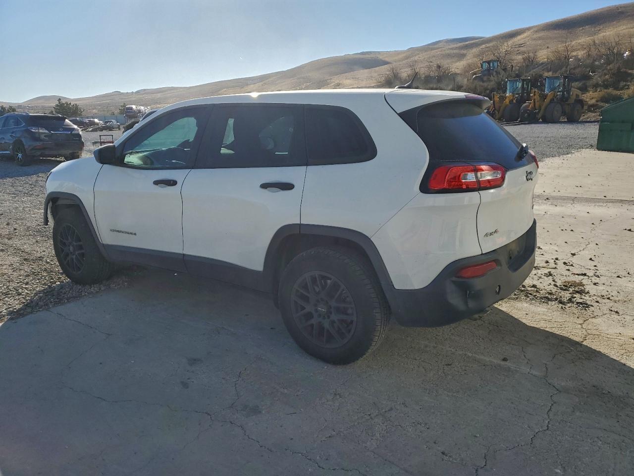 2017 Jeep Cherokee Sport - Image 2