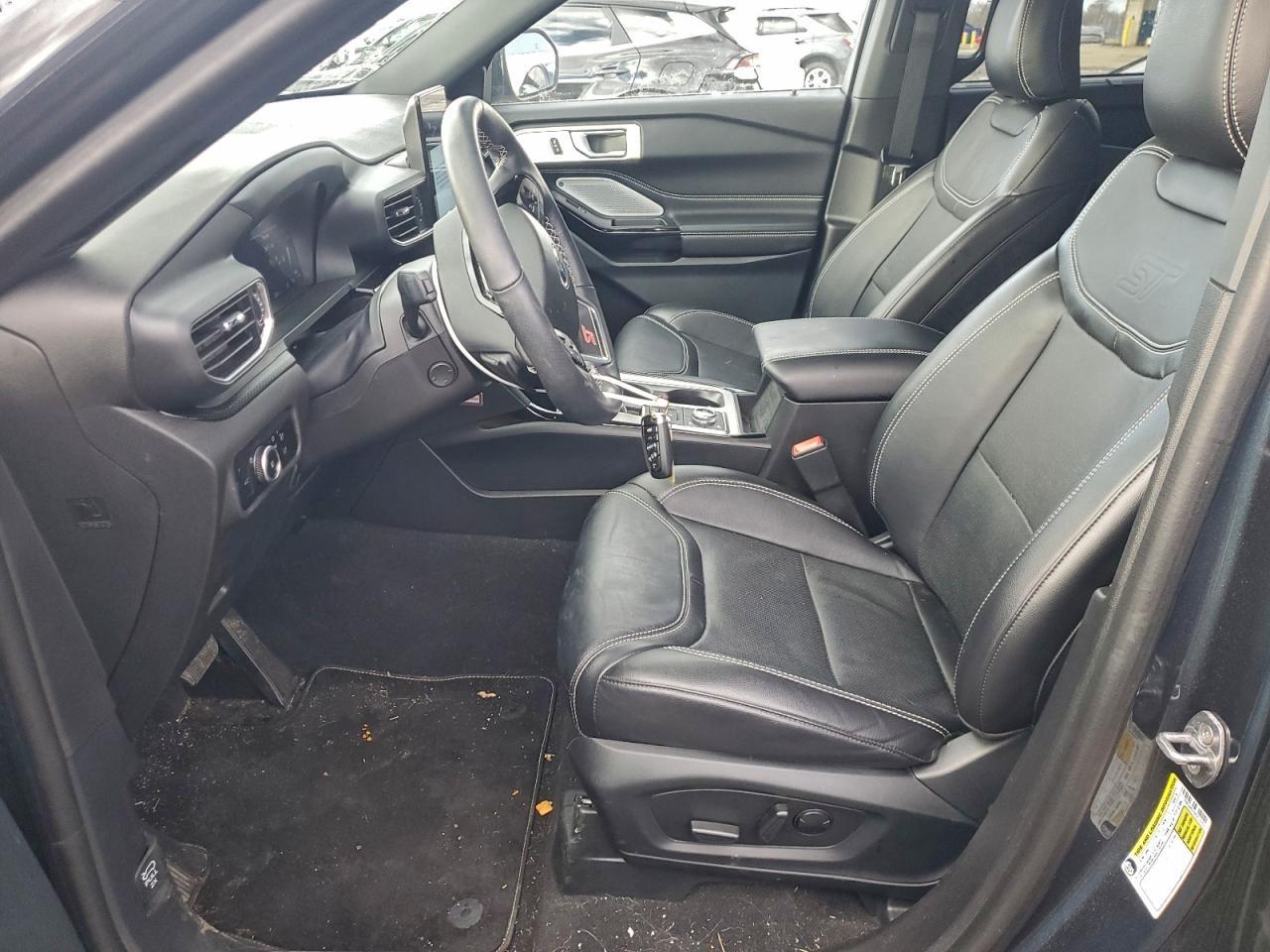 2023 Ford Explorer St - Фото 7