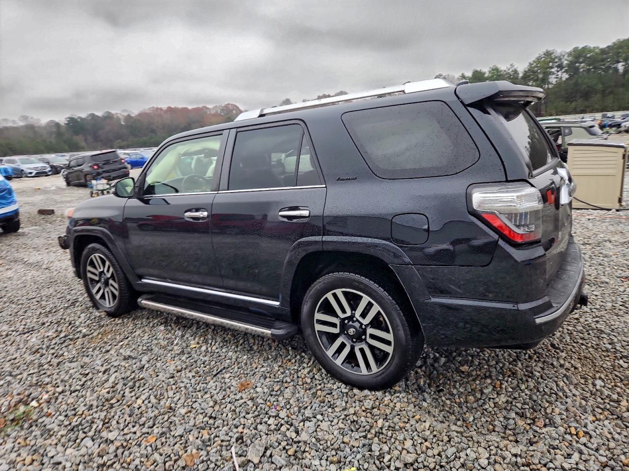2016 Toyota 4Runner Sr5 - Image 2