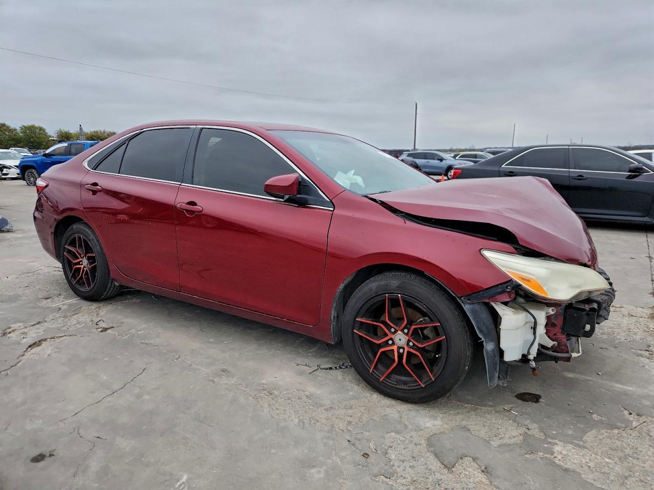 2016 Toyota Camry Le - Фото 4
