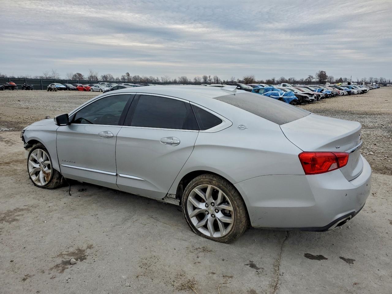 2018 Chevrolet Impala Premier - Фото 2