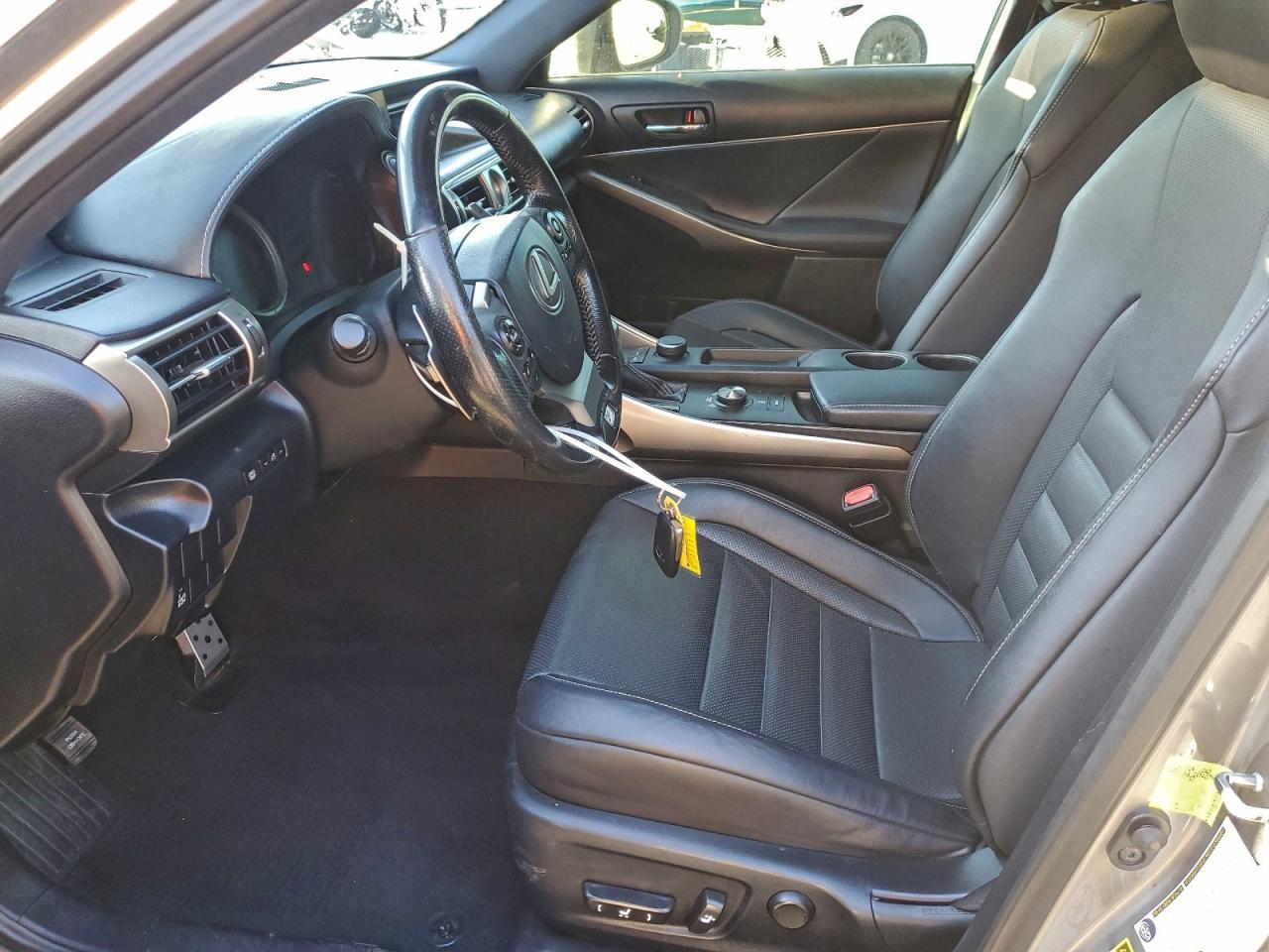 2016 Lexus Is 200T - Фото 7