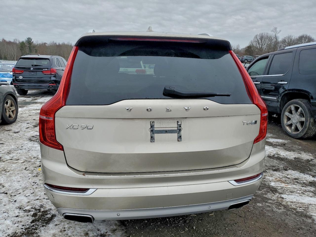 2016 Volvo Xc90 T6 - Image 6