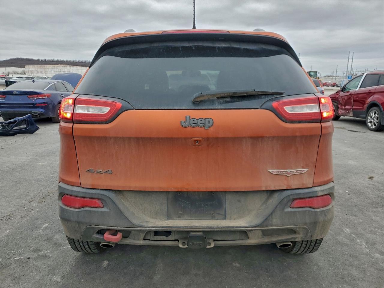 2016 Jeep Cherokee Trailhawk - Фото 6